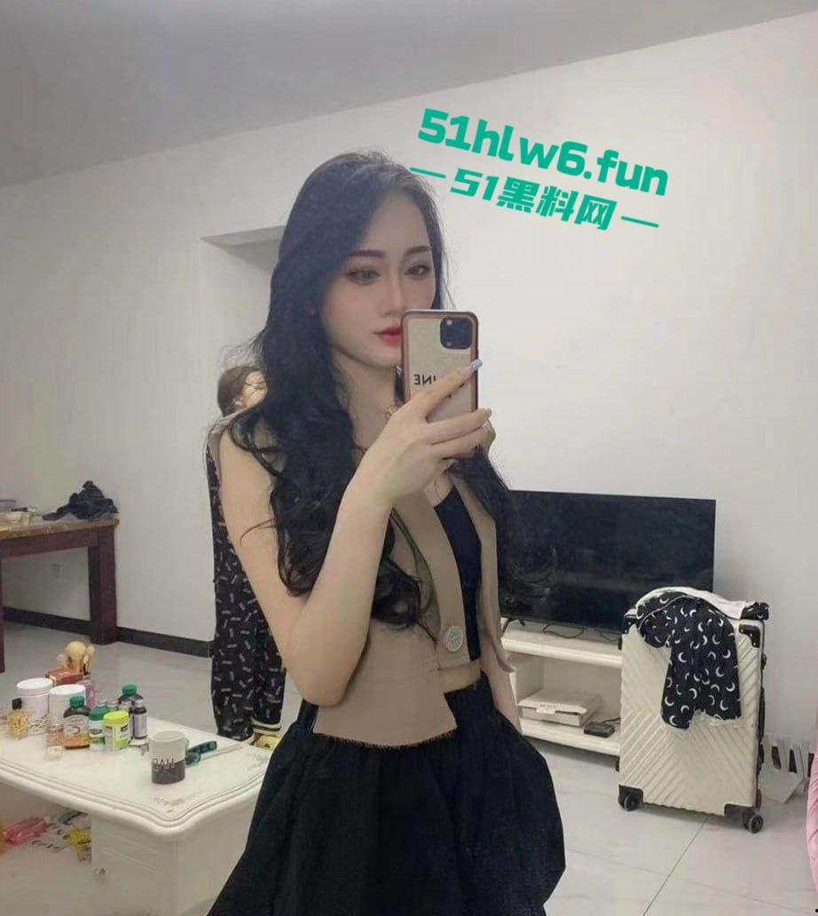 湖南衡阳骚母狗【肖丽】被爆出淫荡视频，最爱观音坐莲内射和口爆真骚到骨子里！  第3张