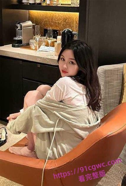 北京诚实学院高颜值校花王晗与宝马男友做爱露脸视频曝光 第3张 北京诚实学院高颜值校花王晗与宝马男友做爱露脸视频曝光 第3张