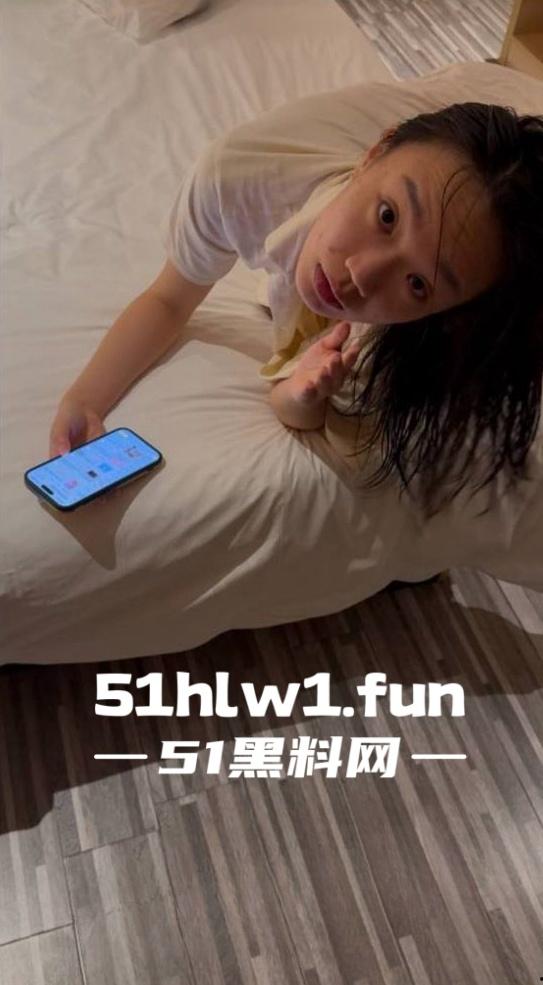 福建华侨大学啦啦队队员【应亚菲】出轨后被炮友发消息挑衅男友私密视频和照片曝光。  第5张