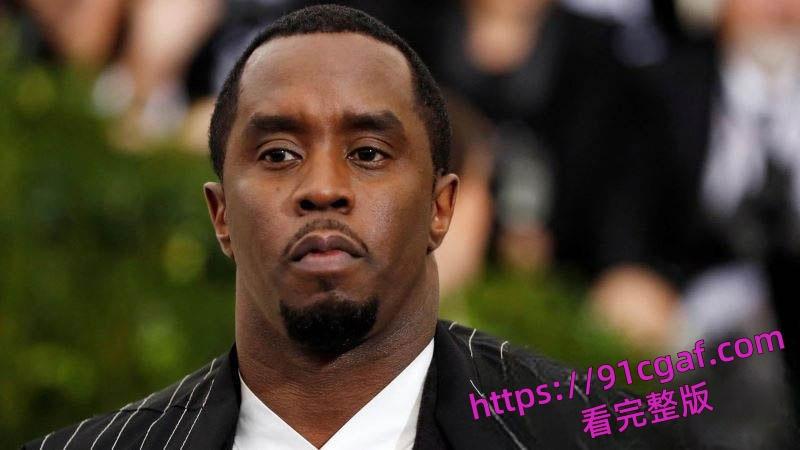 侃爷生日宴带12岁女儿参加人体宴盛会 将女儿献给吹牛老爹场面极度淫乱！  第1张