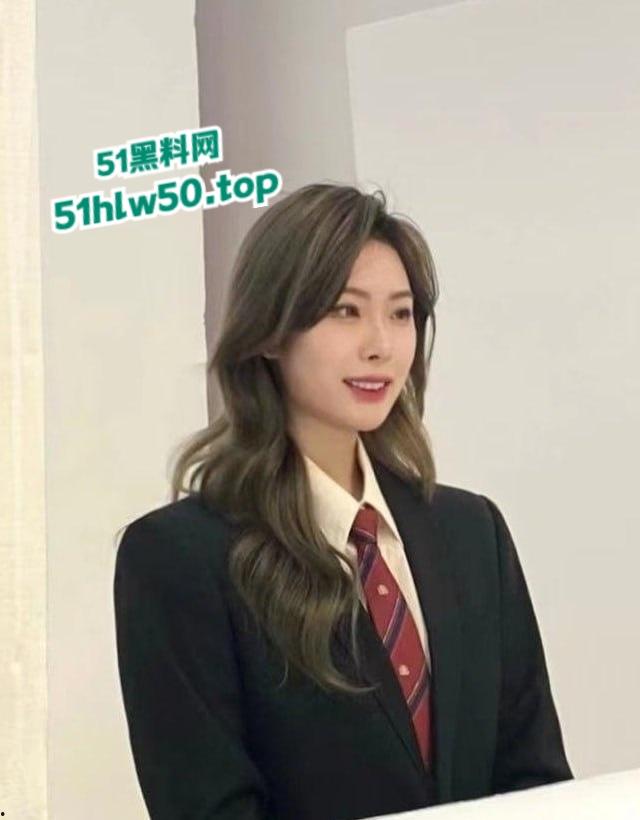 大连艺术学院反差女老师【周诗琦】妥妥肉便器，吞精内射母狗癖好属性全部集齐，前男友直接曝出狠料！  第6张