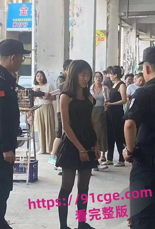 内蒙古鄂托克旗精神小妹郭安棋为爱疯狂!怒砍情敌刘筱萸头破血流! 第2张 内蒙古鄂托克旗精神小妹郭安棋为爱疯狂!怒砍情敌刘筱萸头破血流! 第2张