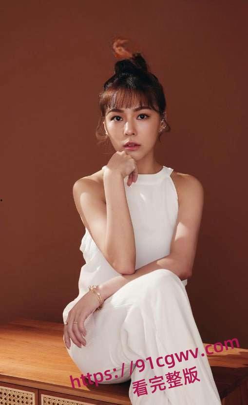 台湾综艺女星G奶熊熊(卓毓彤)性爱影片曝光 吃鸡吧技术真好，不过这个骚逼有点黑了  第5张