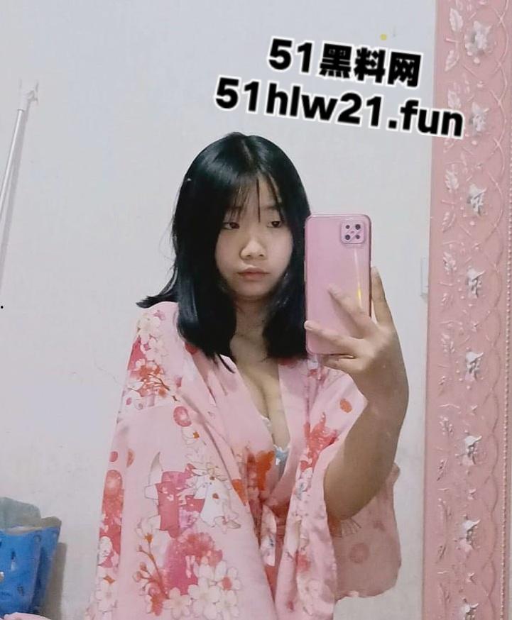 云南昭通18岁女高【何洁琳】清纯可爱的学生妹,饱满巨乳性感诱人,远程调教成为主人的小母狗! 第5张 云南昭通18岁女高【何洁琳】清纯可爱的学生妹,饱满巨乳性感诱人,远程调教成为主人的小母狗! 第5张