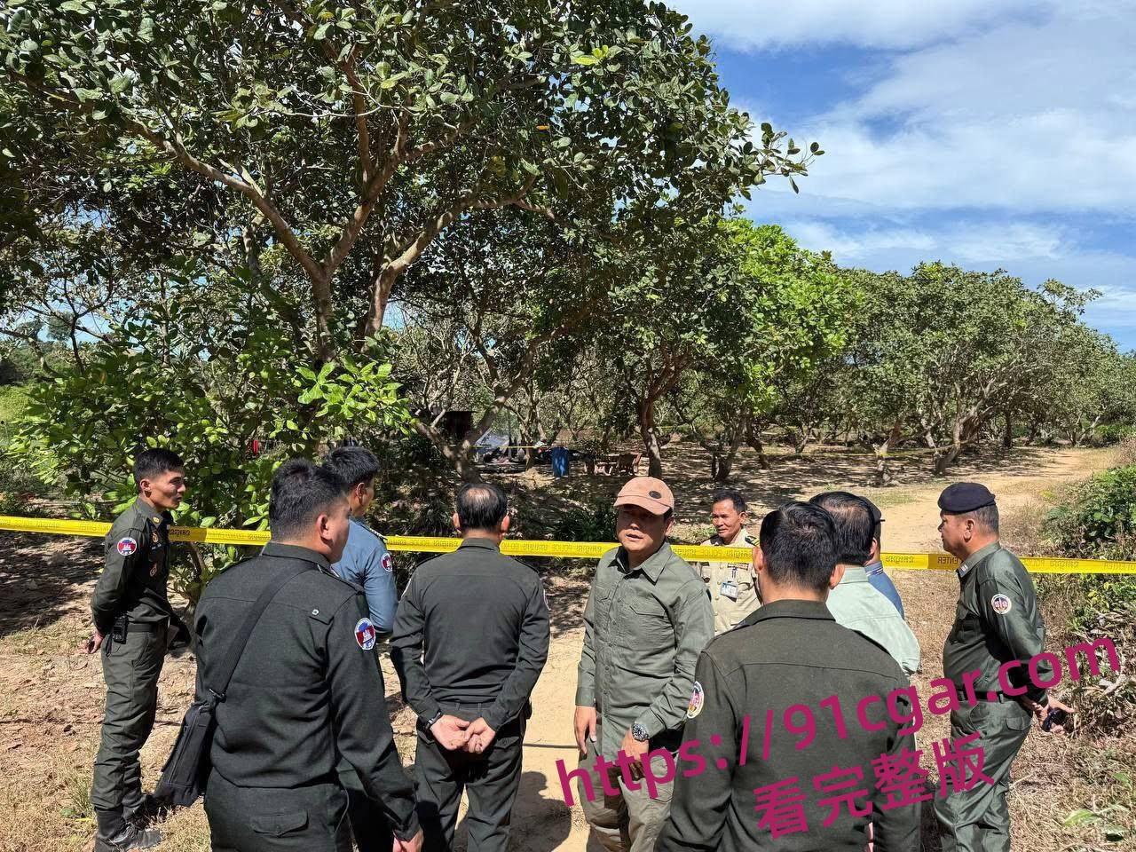 柬埔寨磅湛省灭门惨案 吸毒男子争吵纵火砍人 9死包括5岁女童全家无一生还  第3张