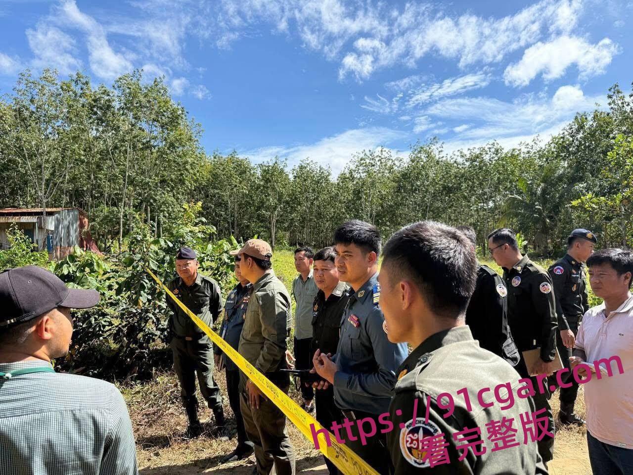 柬埔寨磅湛省灭门惨案 吸毒男子争吵纵火砍人 9死包括5岁女童全家无一生还  第5张