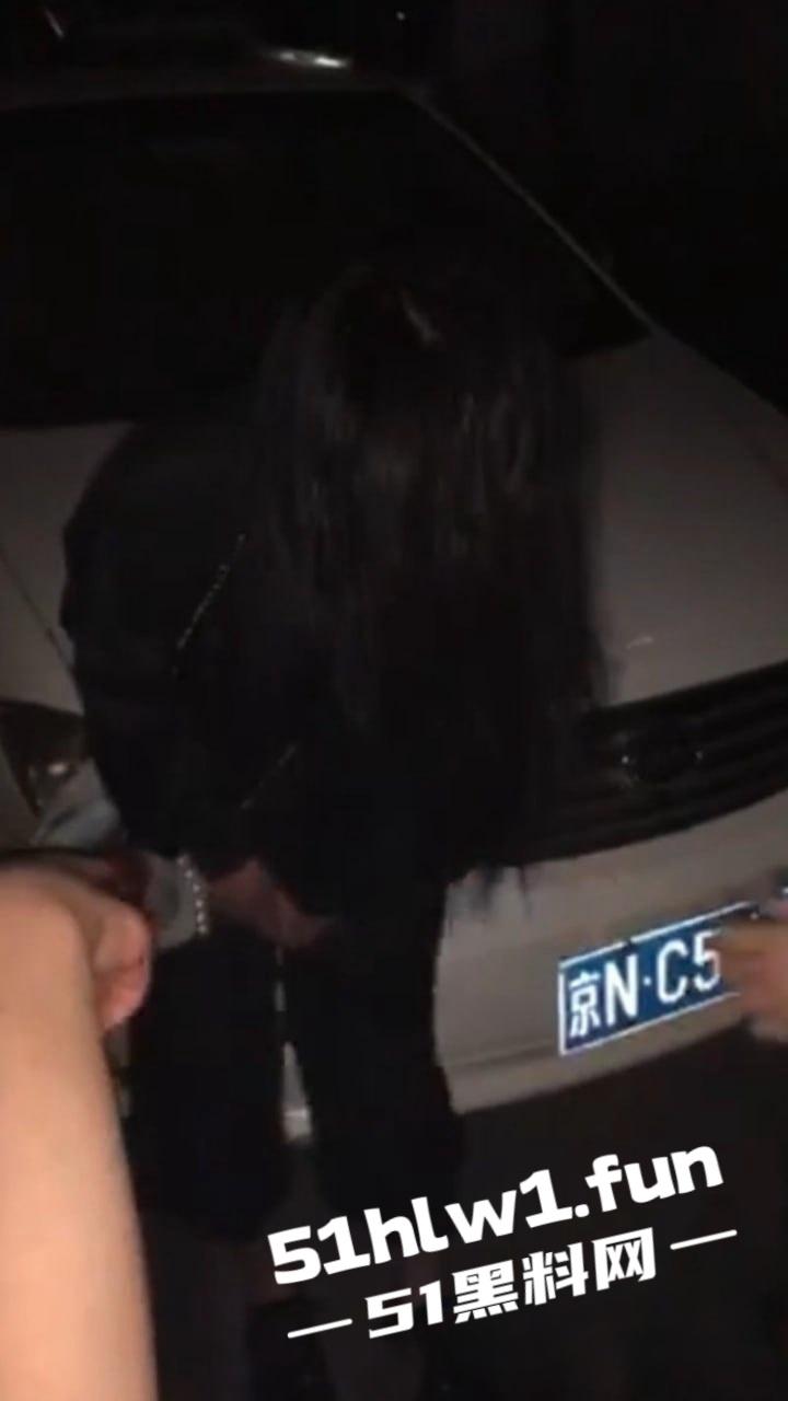 霸凌女的现世报!安徽铜陵精神小妹霸凌同班女生索要奶茶 被女生校外大姐头带人围殴 简直不要太爽! 第6张 霸凌女的现世报!安徽铜陵精神小妹霸凌同班女生索要奶茶 被女生校外大姐头带人围殴 简直不要太爽! 第6张