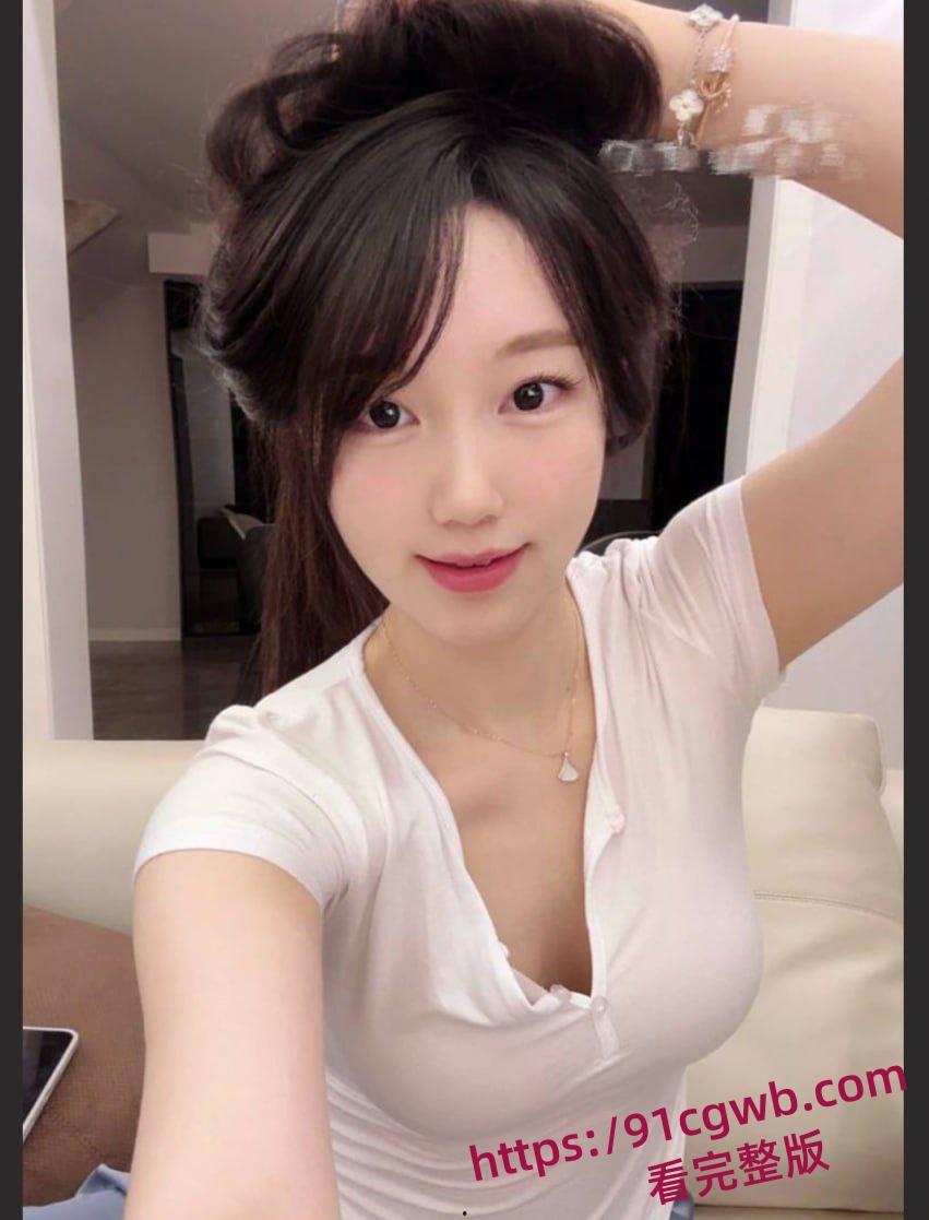 上海世界小姐荔枝下海卖淫视频流出 三天要价三万 能文能武露脸被无套狂插  第1张