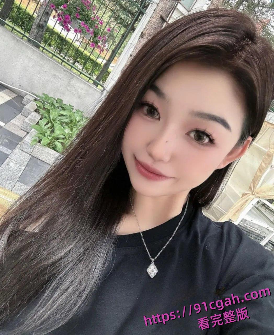 极品巨乳御姐尤物调教成母狗口交毒龙舔脚简直就是资本的玩具  第4张