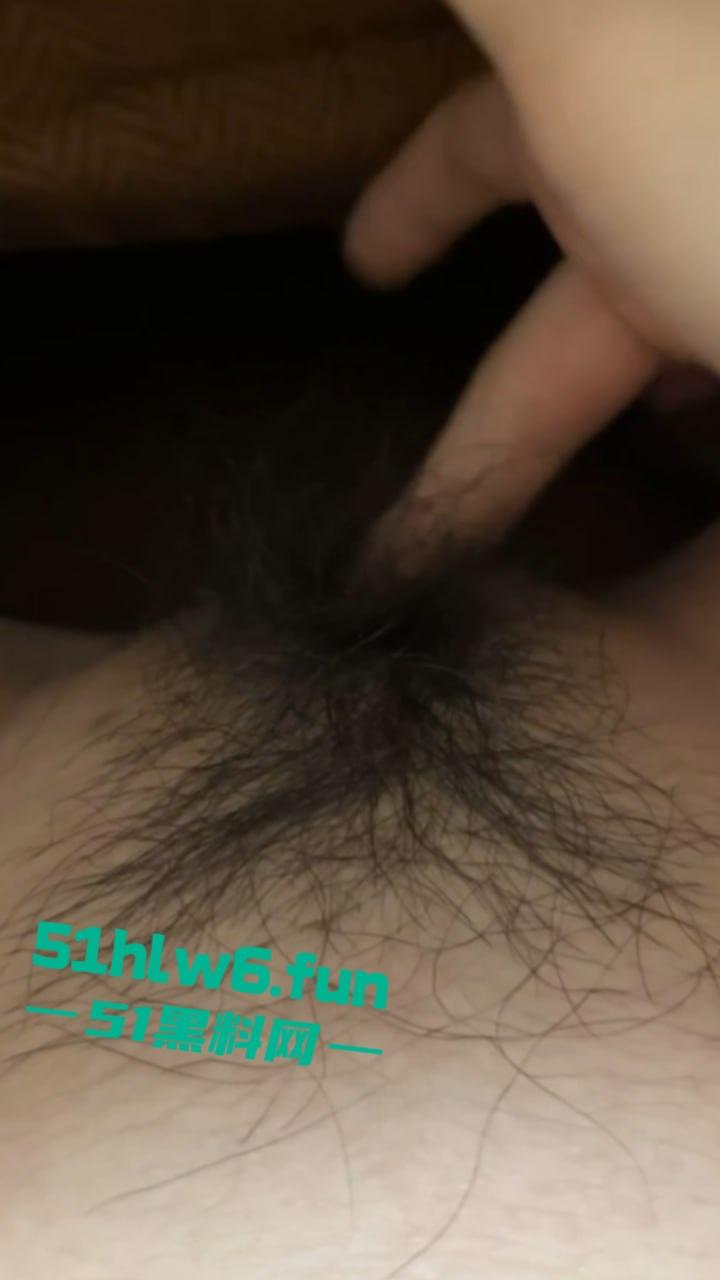 瓜友曝光甜美型前女友，颜值清纯可爱梨形身材傲人丰满，自拍一线天嫩鲍诱惑至极。  第9张