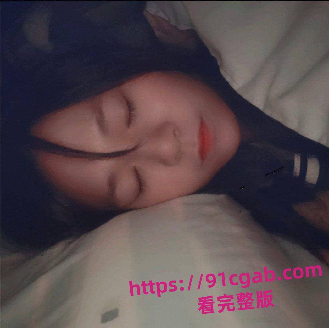 【独家】广东 深圳大学医学部 大一新生罗S娟 碰上渣男私密视图被流出 第2张 【独家】广东 深圳大学医学部 大一新生罗S娟 碰上渣男私密视图被流出 第2张