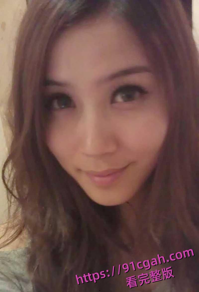 超美人妻背着老公偷情纹身小伙 出轨视频惨遭曝光 淫骚舔屌无套骑乘 全程露脸骚劲十足！  第2张