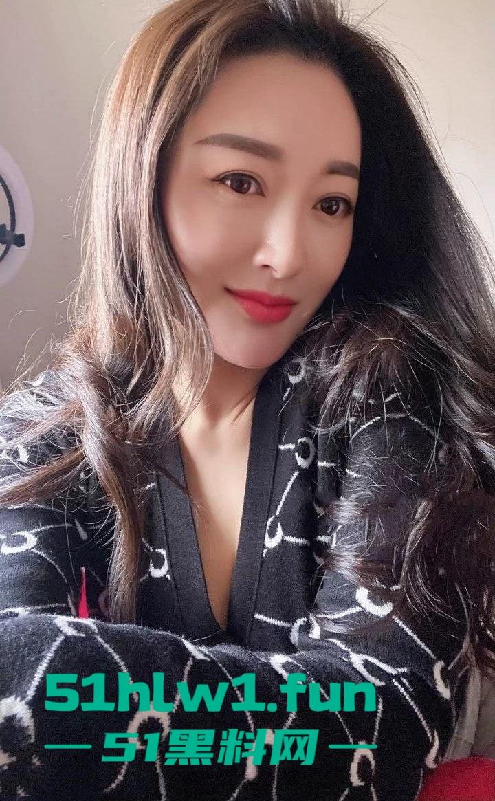 顶级身材御姐【亦可馨】长腿翘臀巨乳风骚少妇,极品熟女反差母狗,情趣自拍诱惑视频,这样的少妇谁能扛得住啊! 第6张 顶级身材御姐【亦可馨】长腿翘臀巨乳风骚少妇,极品熟女反差母狗,情趣自拍诱惑视频,这样的少妇谁能扛得住啊! 第6张