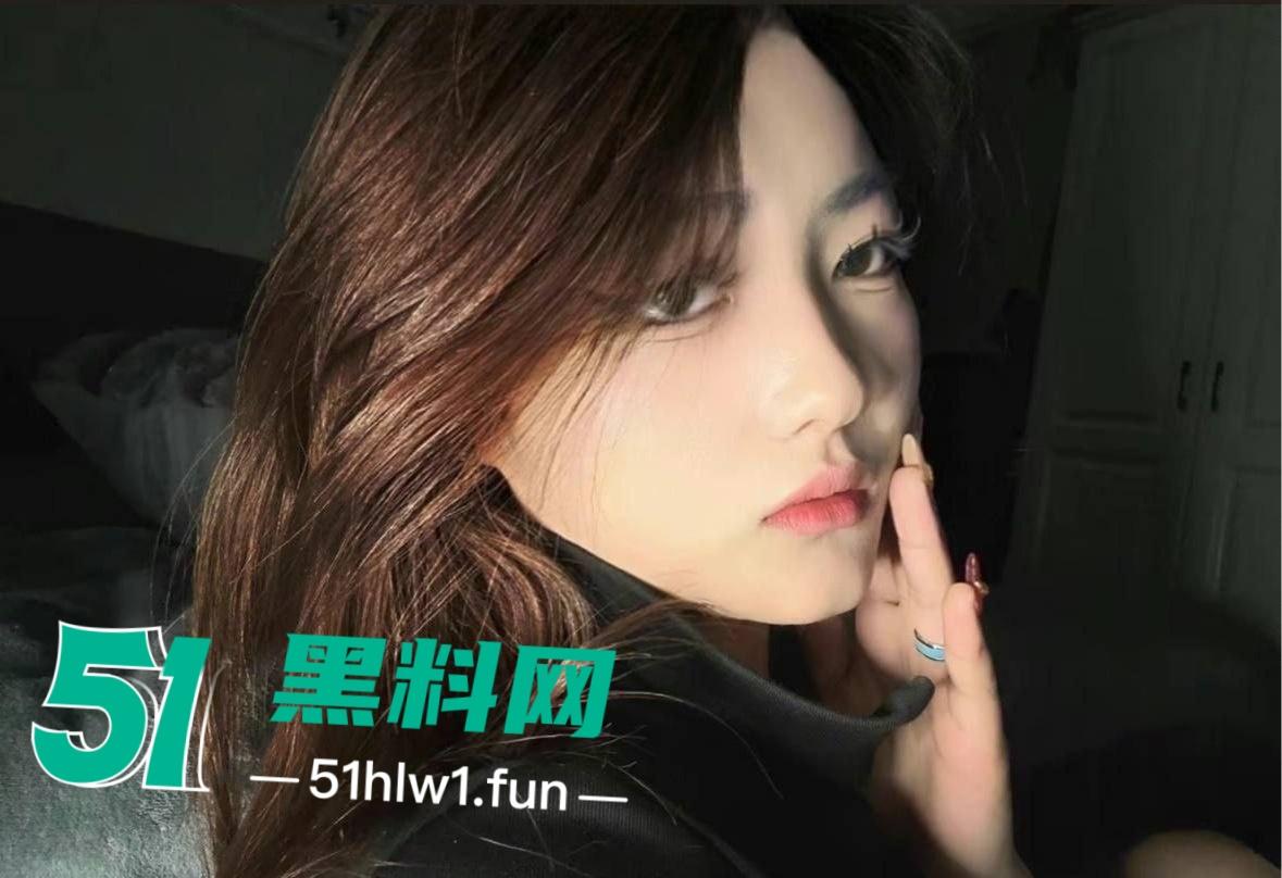 上海颜值天花板小情侣【宁美琴】流出私密视频，高冷女友床上反差惊人，叫床骚到人血压飙升！  第4张