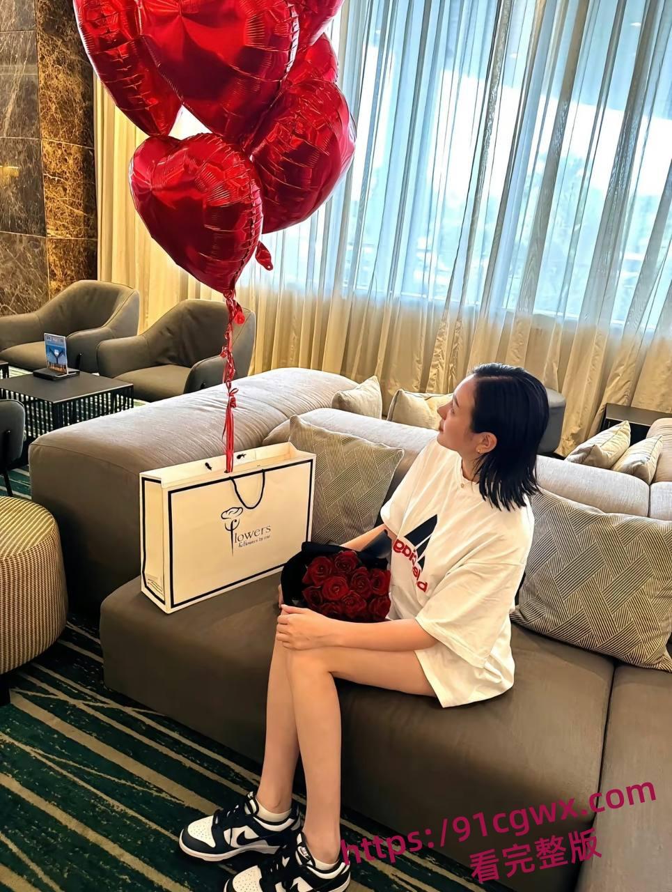 媚黑婊在抖音晒出与尼日利亚黑人哈尼的性福生活 24岁的愿望里有你 哪知评论区炸了! 第2张 媚黑婊在抖音晒出与尼日利亚黑人哈尼的性福生活 24岁的愿望里有你 哪知评论区炸了! 第2张