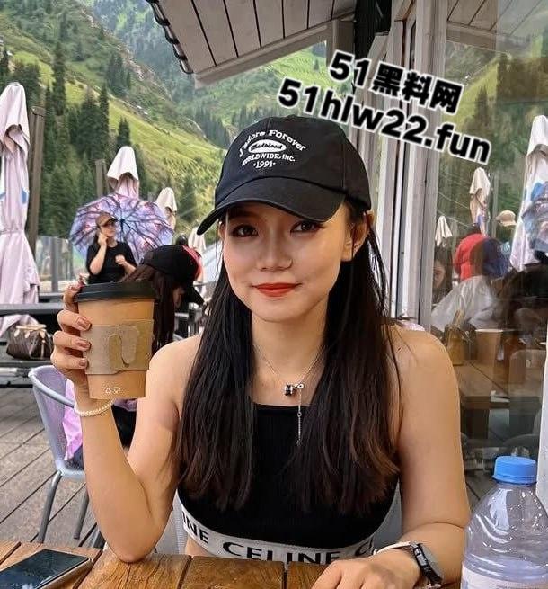 中国石油天然气集团【杨溢】出轨约炮视频被曝光,海外留学硕士兼党员先锋用大奶给情夫乳交最后舔精那一下骚爆了! 第1张 中国石油天然气集团【杨溢】出轨约炮视频被曝光,海外留学硕士兼党员先锋用大奶给情夫乳交最后舔精那一下骚爆了! 第1张