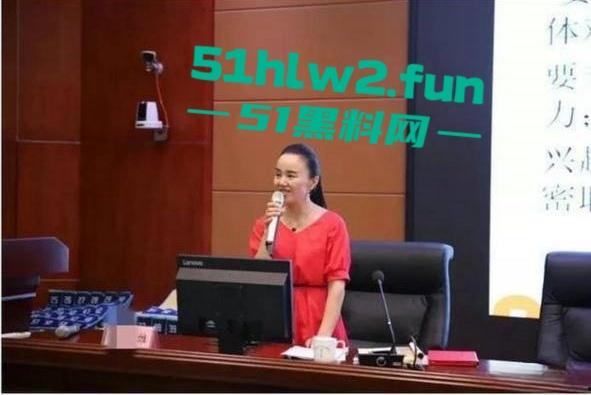 湖南省宁乡十三中女副校长【谢佳雄】被爆婚内出轨,真人照片流出爆料者【贺江】为曾经学生。 第14张 湖南省宁乡十三中女副校长【谢佳雄】被爆婚内出轨,真人照片流出爆料者【贺江】为曾经学生。 第14张