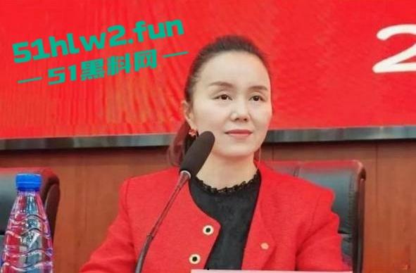 湖南省宁乡十三中女副校长【谢佳雄】被爆婚内出轨,真人照片流出爆料者【贺江】为曾经学生。 第15张 湖南省宁乡十三中女副校长【谢佳雄】被爆婚内出轨,真人照片流出爆料者【贺江】为曾经学生。 第15张