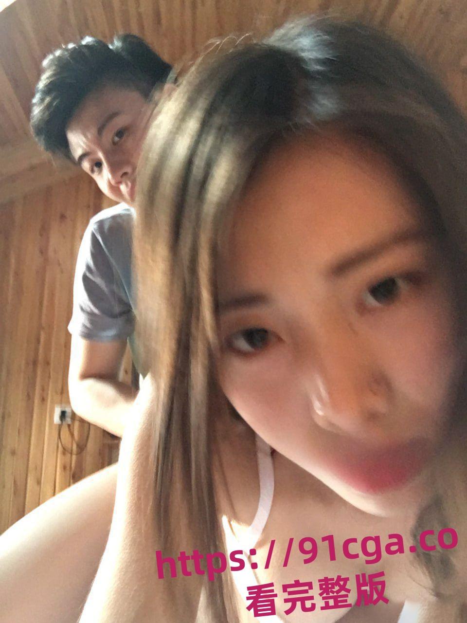 湖南辣妹子韩亚脚踏两条船 交往三年的绿帽男被踹 一曝光两人性爱视频!#反差婊#韩亚超#口交 第4张 湖南辣妹子韩亚脚踏两条船 交往三年的绿帽男被踹 一曝光两人性爱视频!#反差婊#韩亚超#口交 第4张