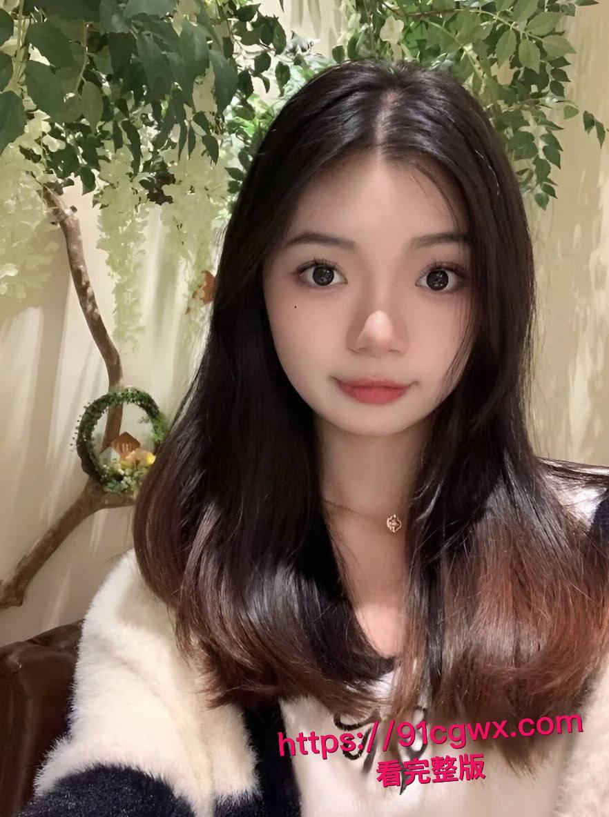 爆燃黑料!抖音网红一直丸与摄影师私拍火辣互动全泄露,豹纹装反向骑乘边录边操,性感尤物身材燃爆羡煞土豪! 第3张 爆燃黑料!抖音网红一直丸与摄影师私拍火辣互动全泄露,豹纹装反向骑乘边录边操,性感尤物身材燃爆羡煞土豪! 第3张