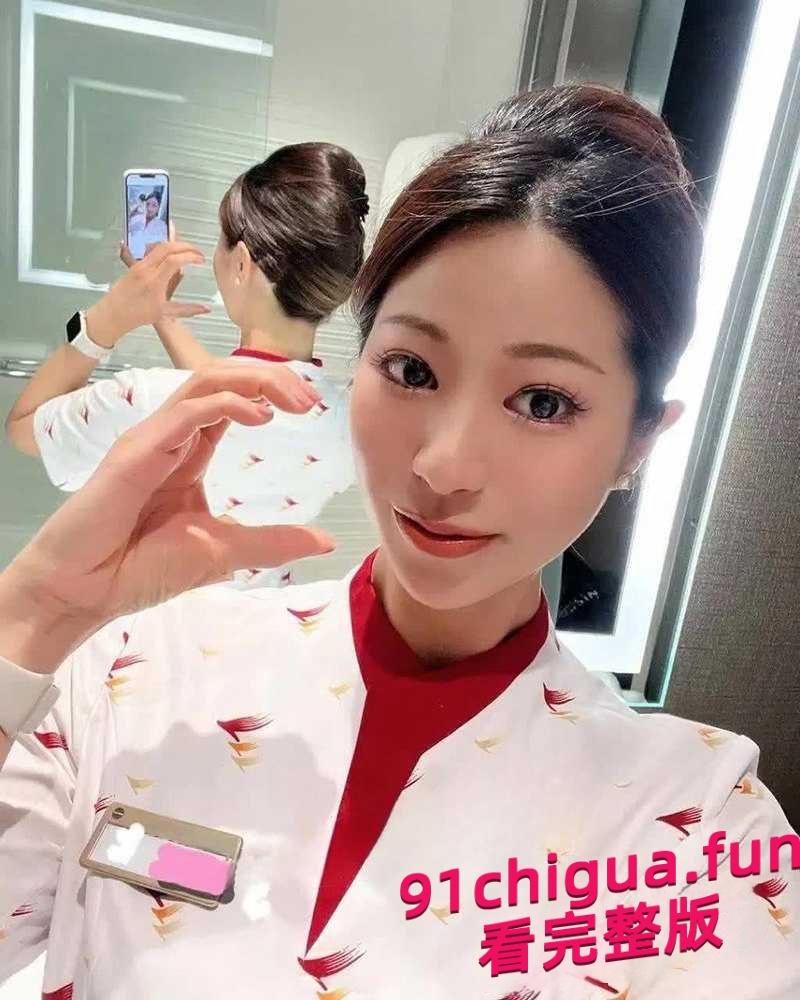 空姐偷情闺密老公 表面高雅空姐 私下却和闺蜜同吃肉棒！#空姐#制服#闺蜜绿帽  第2张