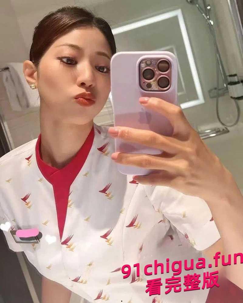 空姐偷情闺密老公 表面高雅空姐 私下却和闺蜜同吃肉棒！#空姐#制服#闺蜜绿帽  第3张