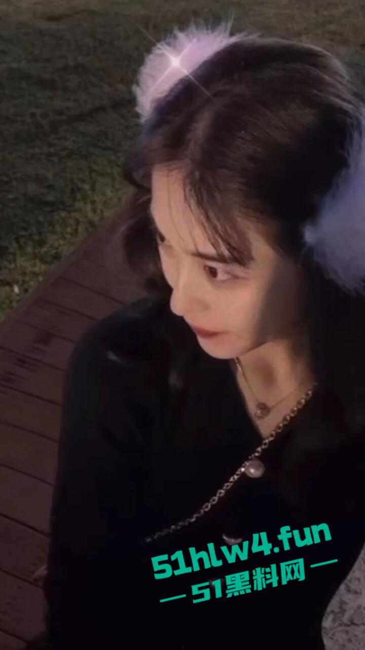 青岛电影学院【王伊诺】河南郑州的骚母狗,认识假富二代各种装逼炫富,做爱视频被曝光。 第12张 青岛电影学院【王伊诺】河南郑州的骚母狗,认识假富二代各种装逼炫富,做爱视频被曝光。 第12张