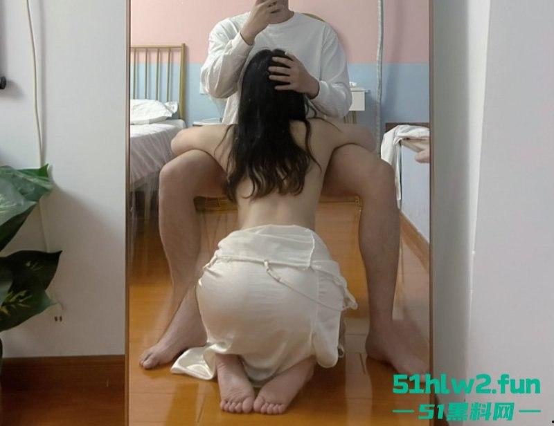 推特绝美腰臀比女神【夏次健】与金主做爱被狂扇奶子，极品蜂腰扭臀骚舞欲感十足！  第1张