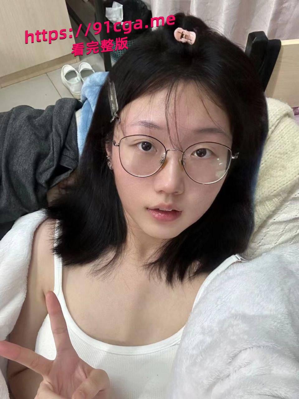 网友投稿，自己的护士女朋友，高颜值美女，表面清纯，私下却是反差婊！  第1张