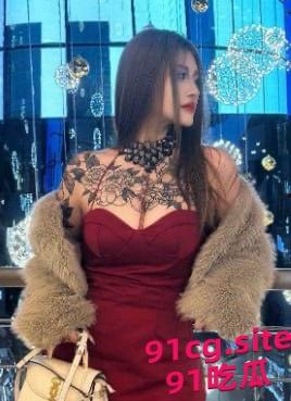 快手网红迷人大野驴 爆乳符文女神黑丝情趣内衣女上位骑乘！  第5张