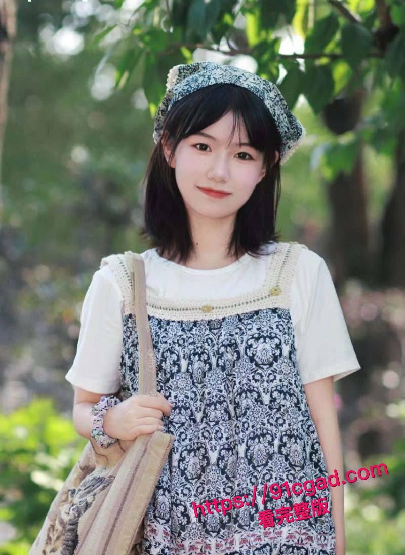 湖北宜昌公务员少妇 曾雪娇 性瘾超强M属性爆棚 婚内偷情被炮友狗链拴脖后入暴操！  第1张