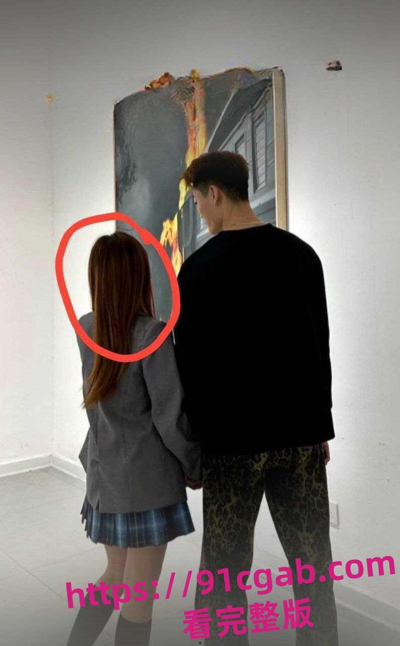 商丘学院朱雨佳大二背着男友卖给中年大叔 全露脸实锤！  第4张