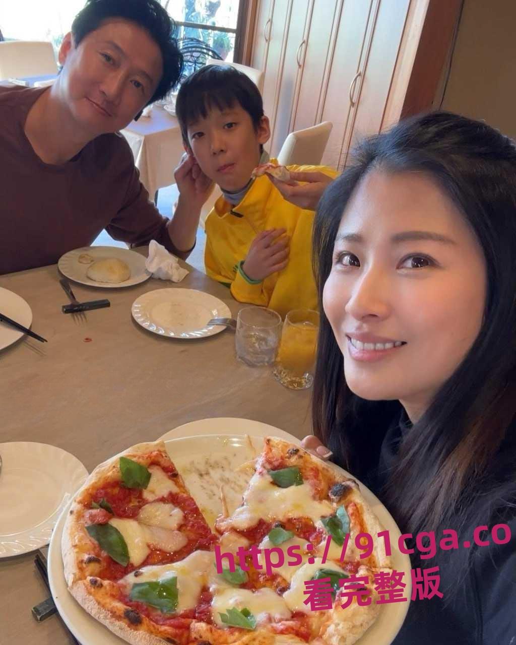 功夫巨星洪金宝儿子洪天明与妻子周家蔚婚姻破裂双双出轨视频曝出! 第8张 功夫巨星洪金宝儿子洪天明与妻子周家蔚婚姻破裂双双出轨视频曝出! 第8张