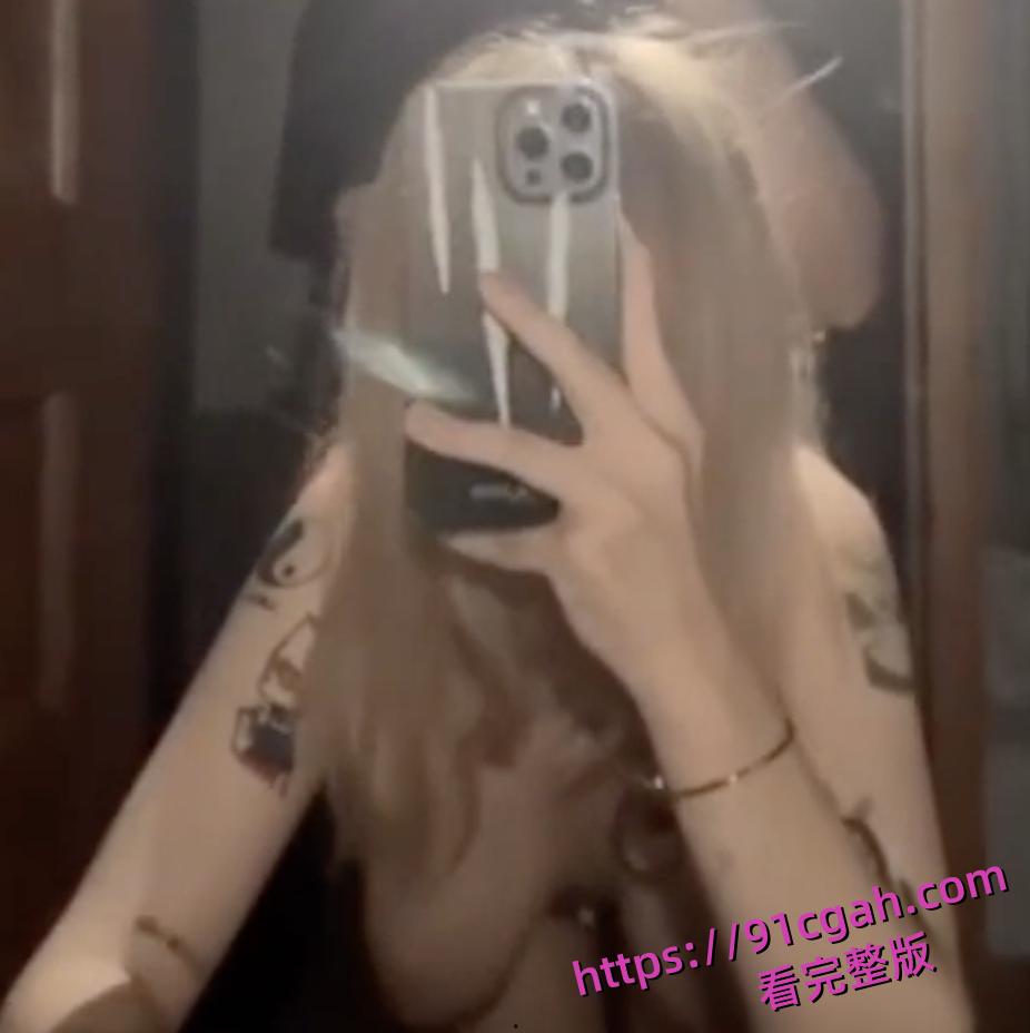 小仙女HIV性病缠身 还被络绎不绝的约炮 饥渴男大们为了B命都不要了! 第3张 小仙女HIV性病缠身 还被络绎不绝的约炮 饥渴男大们为了B命都不要了! 第3张