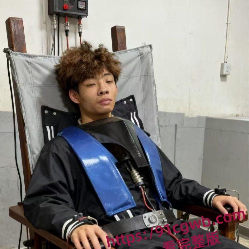 长沙小伙梦想一夜暴富 被骗到柬埔寨后 直接躺上了电椅 被勒索30W赎金 第8张 长沙小伙梦想一夜暴富 被骗到柬埔寨后 直接躺上了电椅 被勒索30W赎金 第8张