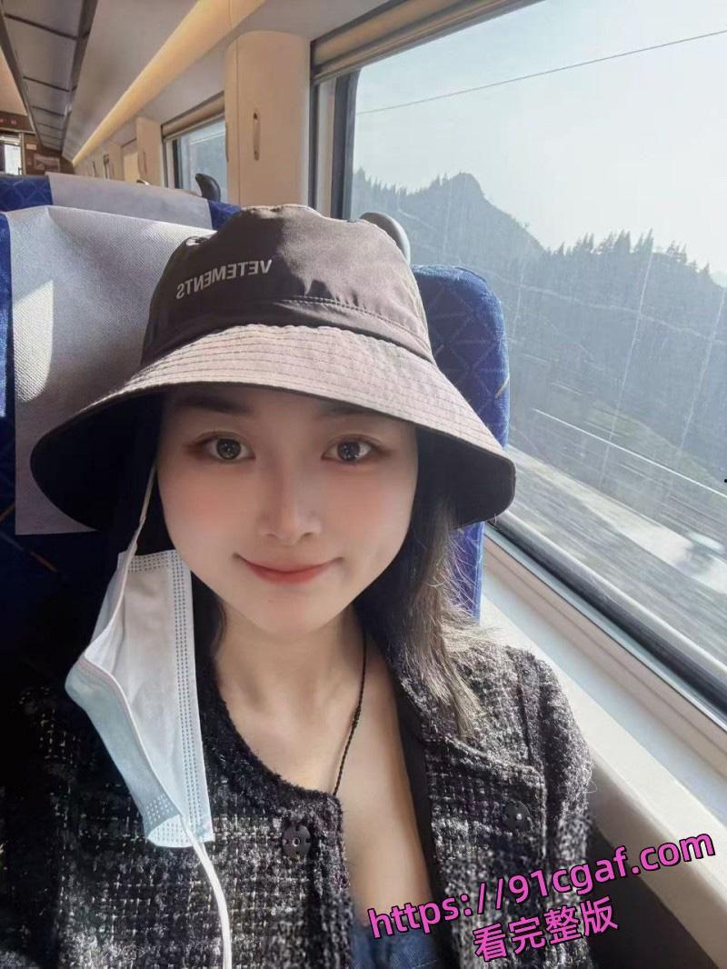 四川广安轻熟荡妇卢敏 背着老公多次出轨 楼梯间被炮友虐臀调教 母狗气质爆棚！  第2张