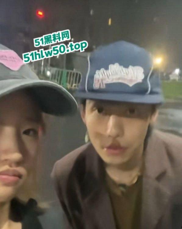 抖音500万粉网红伤心男人【黄博文】塌房,女粉A到EFG排队,一骑绝尘的转场达人or首裆其冲的铁杆炮兵? 第5张 抖音500万粉网红伤心男人【黄博文】塌房,女粉A到EFG排队,一骑绝尘的转场达人or首裆其冲的铁杆炮兵? 第5张