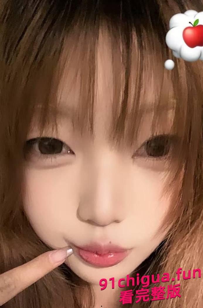 广西科技大学反差学生 陈曦 与男友性爱视频，骚货喜欢被后入！  第4张