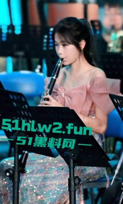 独家曝光!抖音北京长腿御姐骚鸡【Yyezi】大学辍学投靠金爸,调成母狗炮架玩弄爆插粉穴喷白浆! 第5张 独家曝光!抖音北京长腿御姐骚鸡【Yyezi】大学辍学投靠金爸,调成母狗炮架玩弄爆插粉穴喷白浆! 第5张