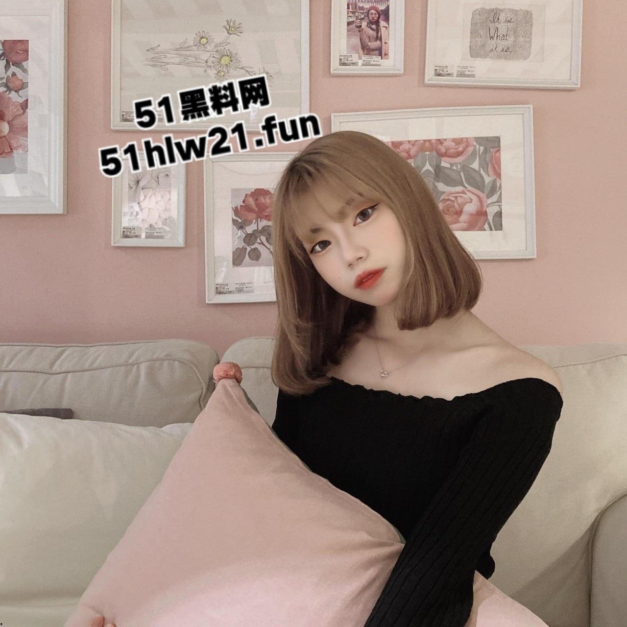 南京艺术学院,女大学生【胡雅婷】外表清纯可爱,白嫩的蜜桃臀被疯狂后入淫叫声不断。 第5张 南京艺术学院,女大学生【胡雅婷】外表清纯可爱,白嫩的蜜桃臀被疯狂后入淫叫声不断。 第5张