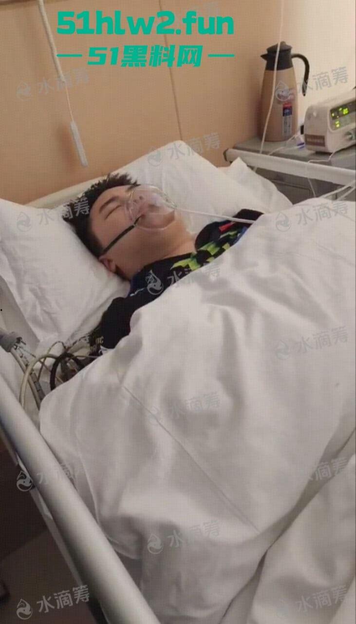 重庆精神小伙【蓄意喵喵拳】玩车耍帅不慎车祸,全家装可怜骗取社会同情心还搞滴水筹。 第5张 重庆精神小伙【蓄意喵喵拳】玩车耍帅不慎车祸,全家装可怜骗取社会同情心还搞滴水筹。 第5张