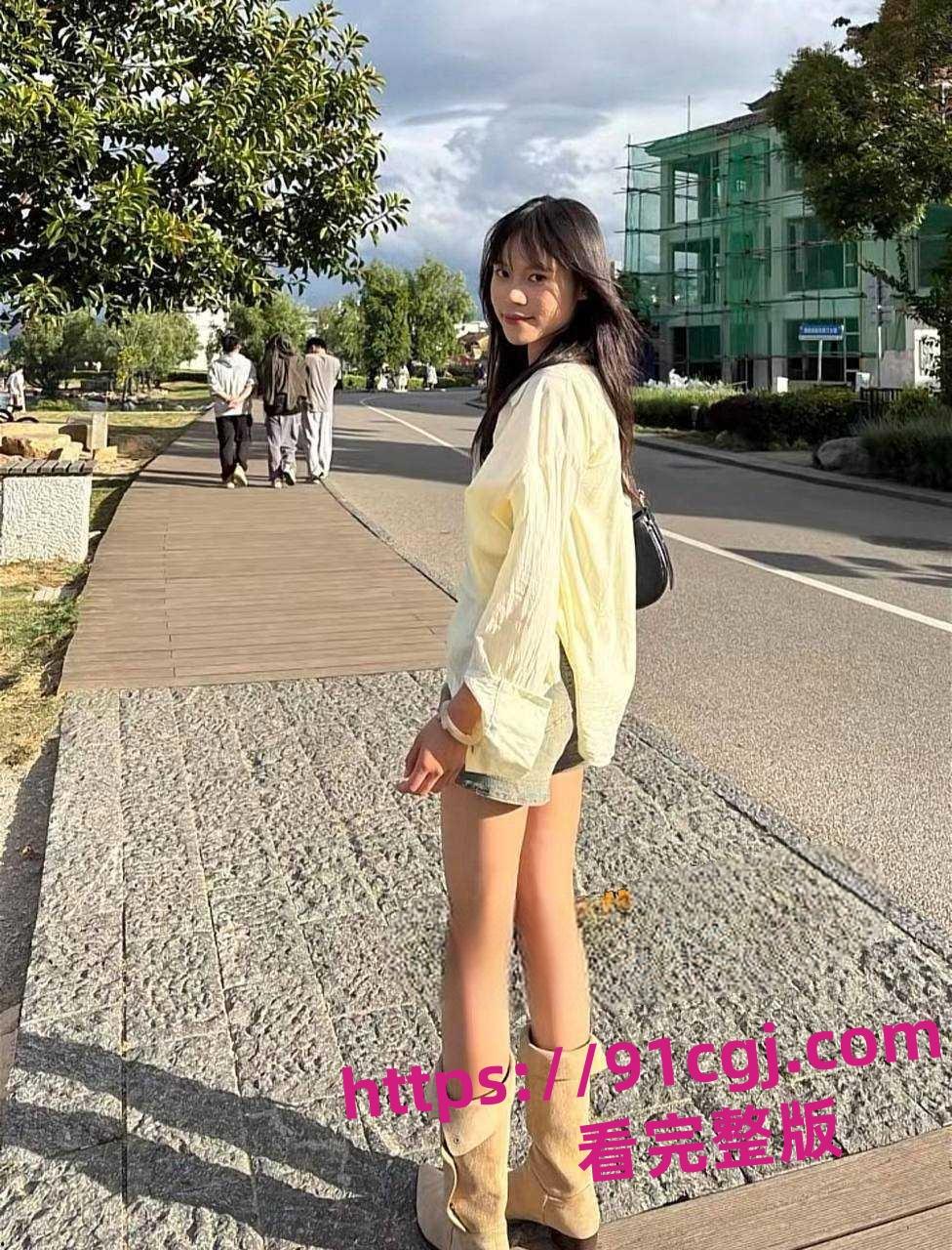 云南省大理市 极品嫩妹徐思雨与前男友性爱视频泄露 酒店后入狂插镜头挑逗  第1张