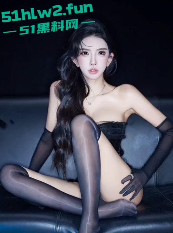 抖音【赵舒琪】约炮视频炸锅,16万粉的网红骚到飞起,自摸加啪啪,土到掉渣还挺上头! 第3张 抖音【赵舒琪】约炮视频炸锅,16万粉的网红骚到飞起,自摸加啪啪,土到掉渣还挺上头! 第3张