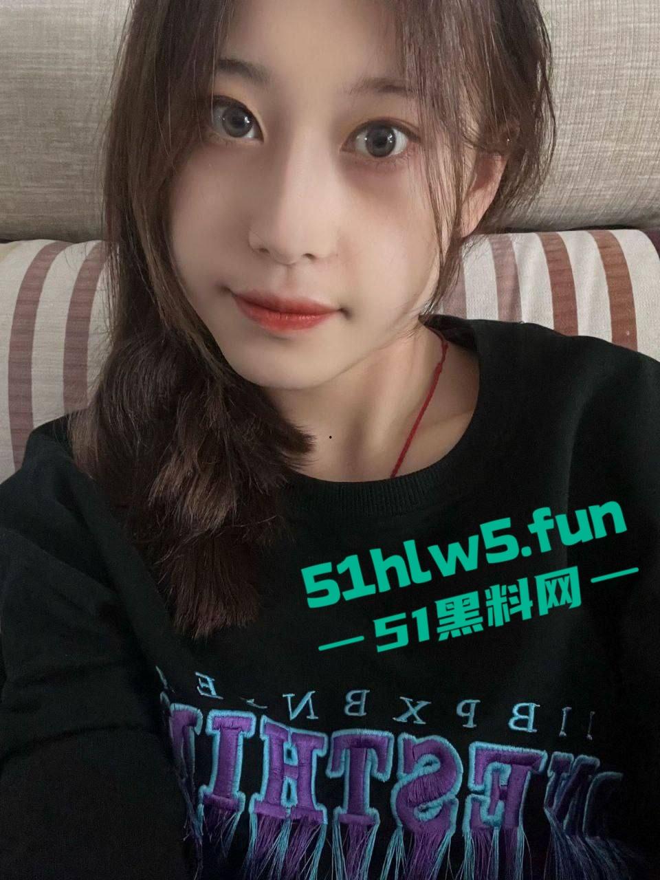 郑州师范学院【王悦 】模特身材性感御姐,表面高冷一边玩手机麻将被男友操,录下做爱视频曝光。 第8张 郑州师范学院【王悦 】模特身材性感御姐,表面高冷一边玩手机麻将被男友操,录下做爱视频曝光。 第8张