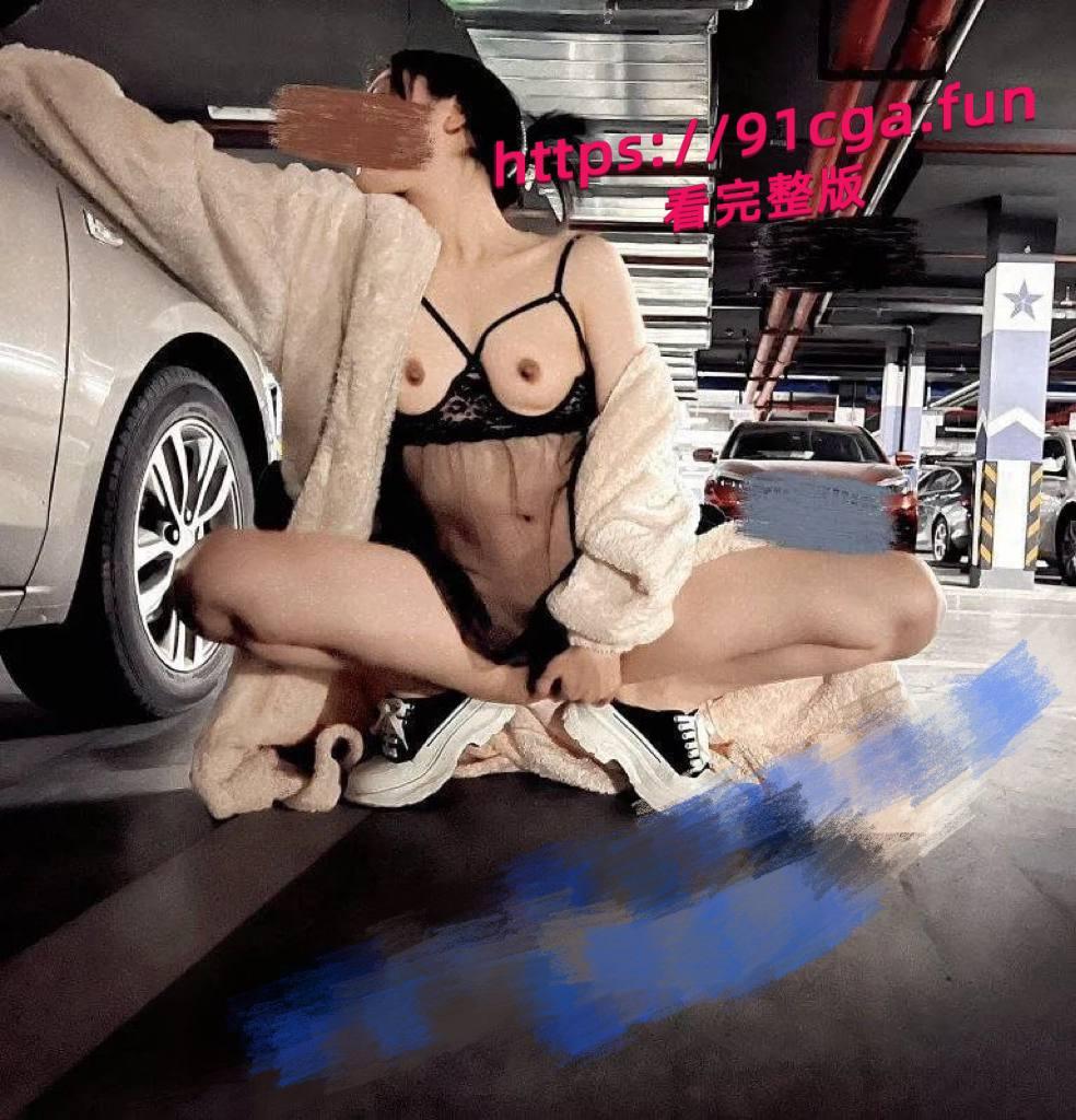 丸子老师真实身份被扒 推特情侣博主身份曝光 胸部痣和耳饰成实锤! 第5张 丸子老师真实身份被扒 推特情侣博主身份曝光 胸部痣和耳饰成实锤! 第5张