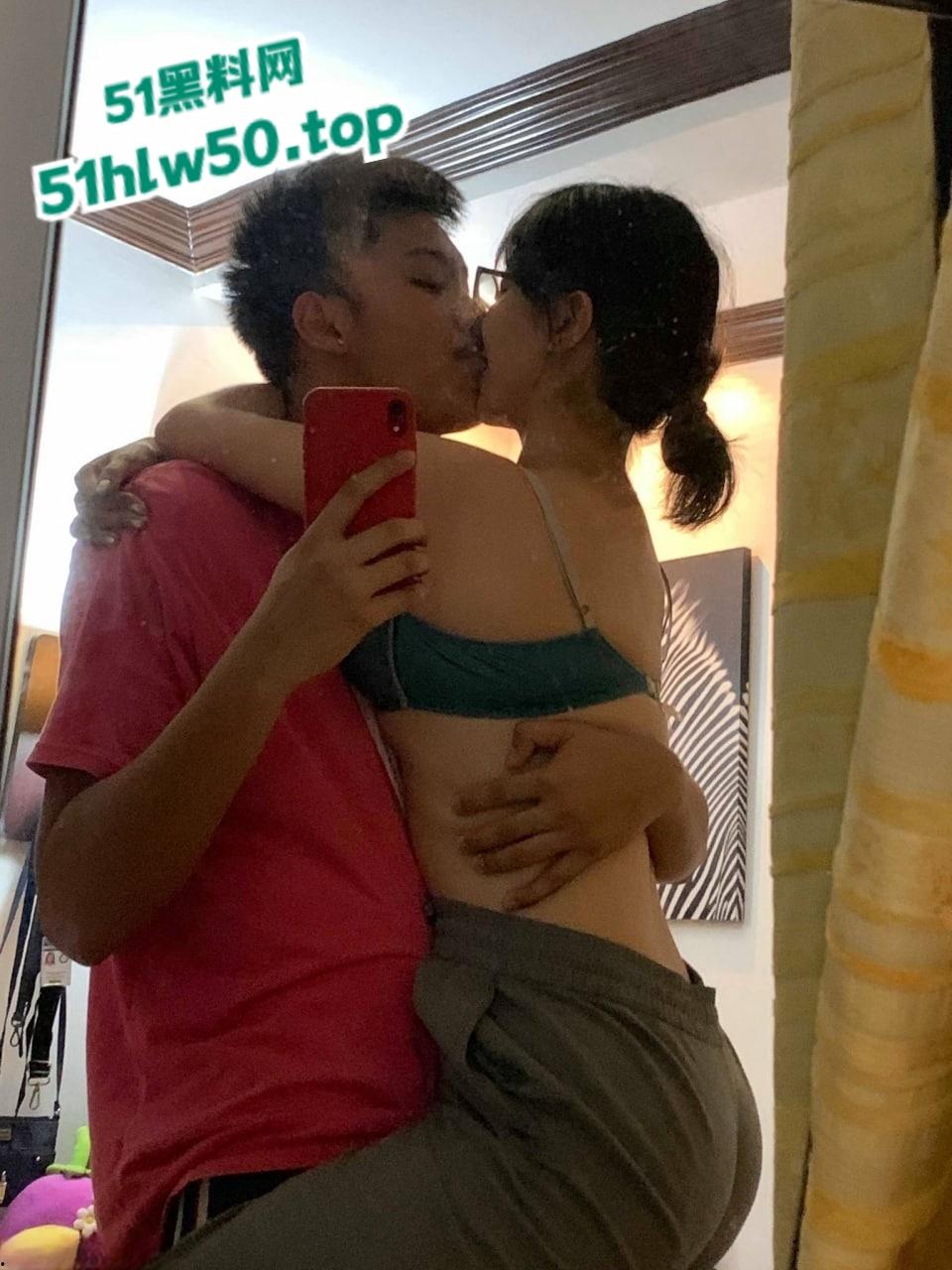 印尼极品美女主播【Julz】网友疯求的巨乳尤物,遭男友曝光私拍视频奶大臀肥性感至极啊! 第3张 印尼极品美女主播【Julz】网友疯求的巨乳尤物,遭男友曝光私拍视频奶大臀肥性感至极啊! 第3张