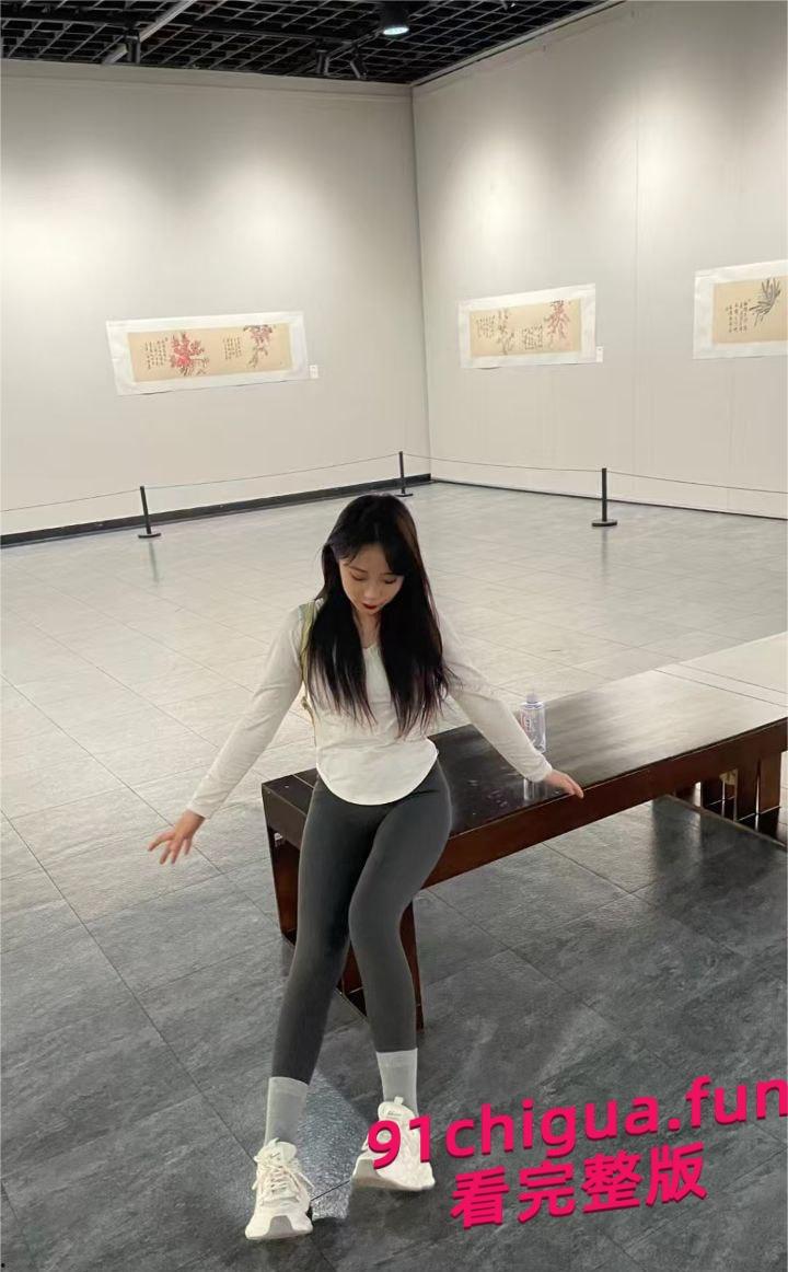 包头轻工学校王静火辣来袭 情趣装眼罩脚铐齐上阵 裸聊尺度惊人  #王静 #包头轻工技术学院 第2张