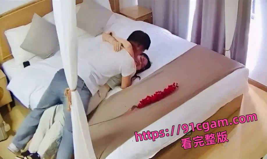 阜阳乡村网红 赵小娜 酒店针孔偷拍流出,尺度大到喷鼻血 第6张 阜阳乡村网红 赵小娜 酒店针孔偷拍流出,尺度大到喷鼻血 第6张