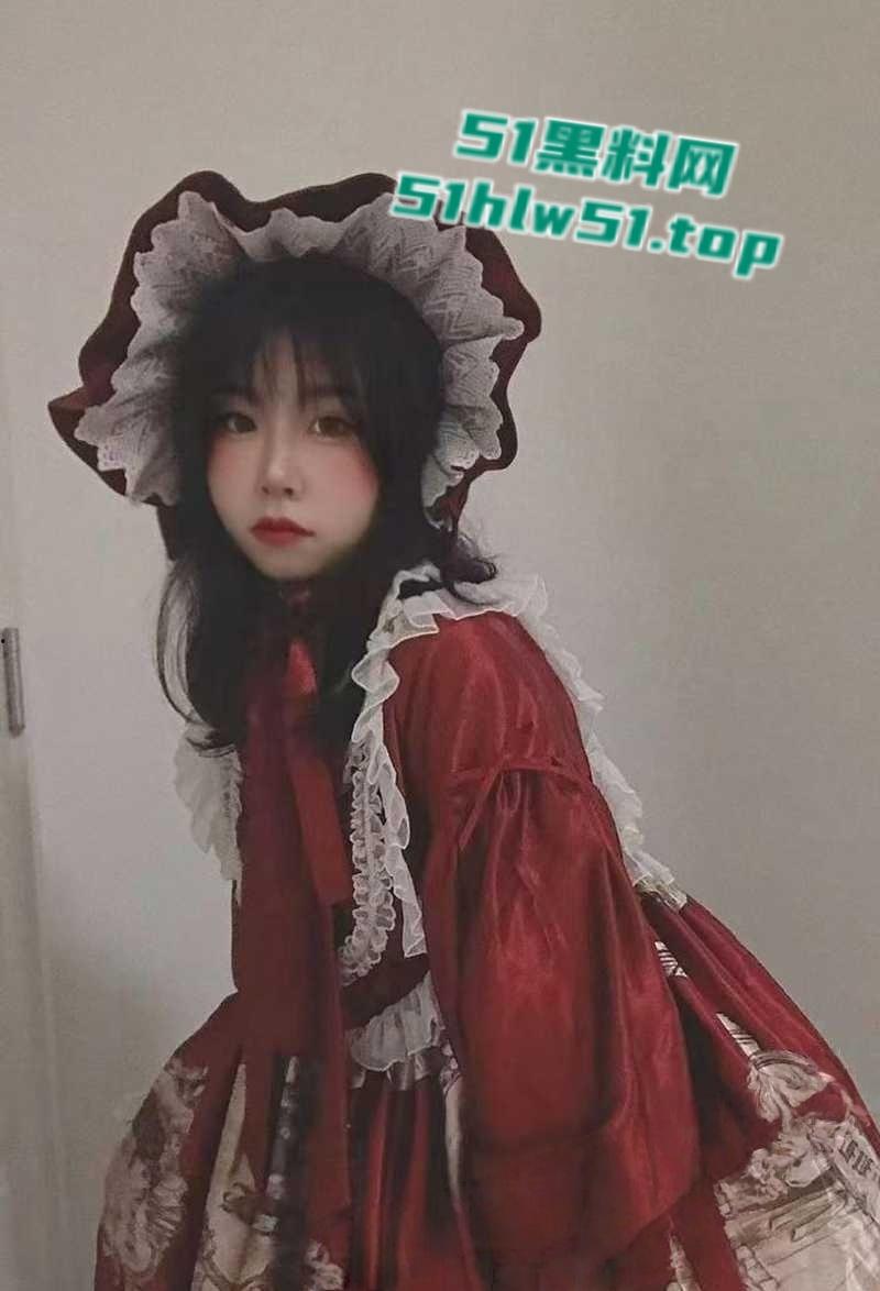 贵阳甜妹【李成乔】不雅视频流出，C杯骚女被炮友无套爆操，多毛蝴蝶逼淫水狂流！  第2张