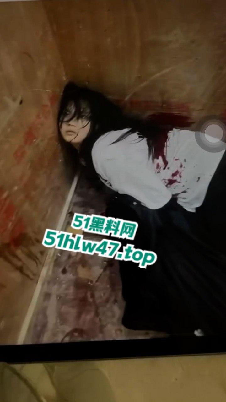 四川旺苍花季少女被狠心男友狂捅20刀,只因提出分手惨被割喉剖腹死状极其残忍。 第9张 四川旺苍花季少女被狠心男友狂捅20刀,只因提出分手惨被割喉剖腹死状极其残忍。 第9张